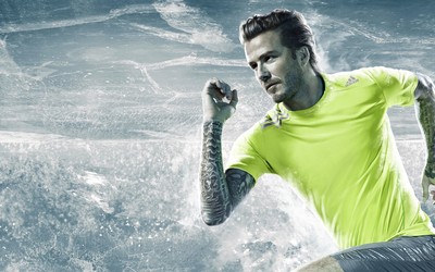 百博体育精华-久保建英这过人太轻松写意